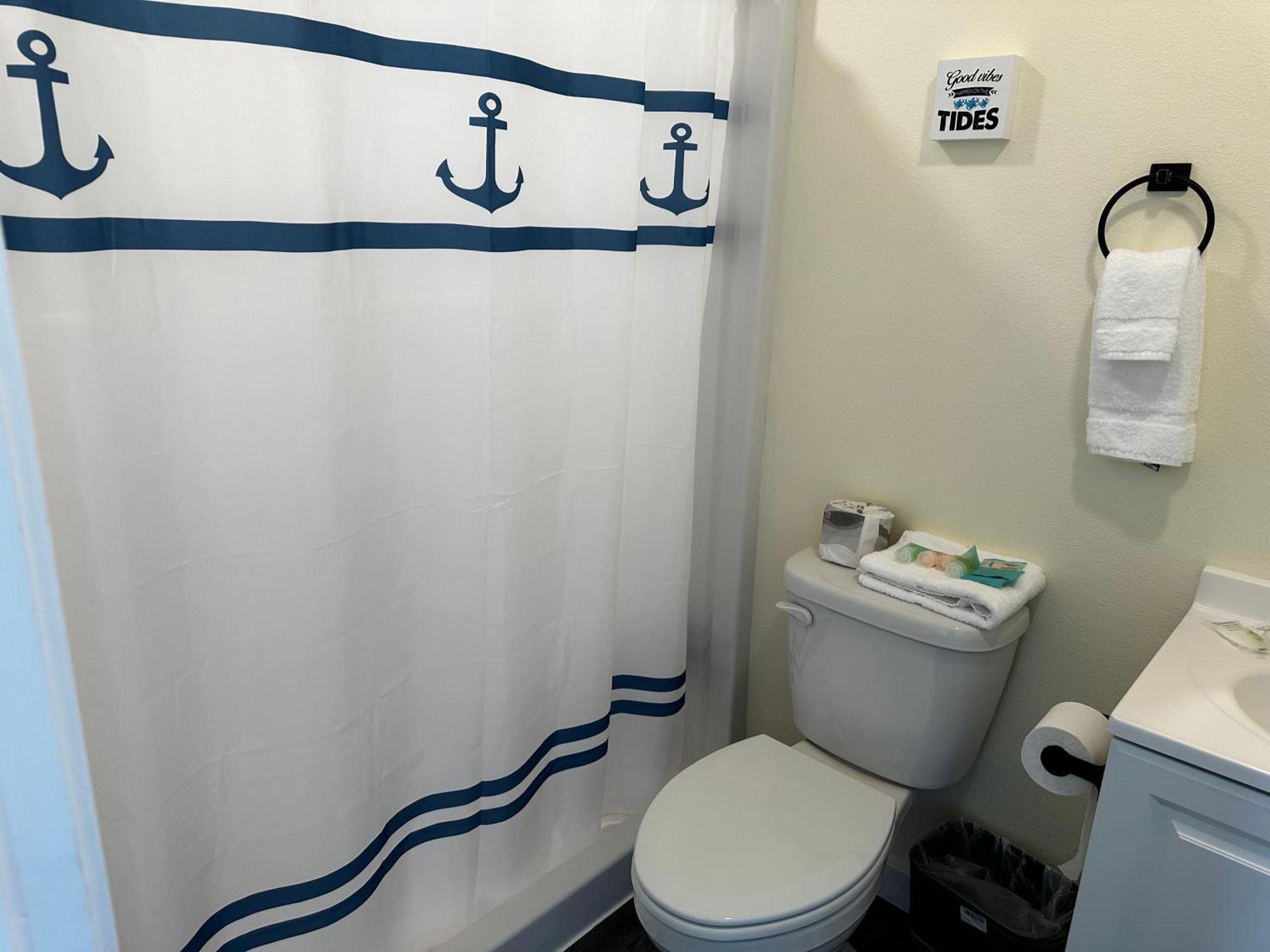 Dock Street Inn Уэстпорт Номер фото